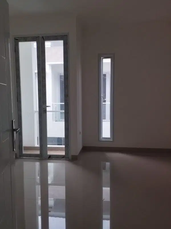 rumah mewah 2 lantai di rawasari timur belakang SMKN 30 jakarta pusa