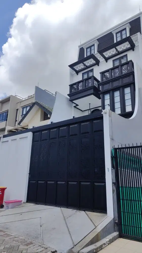 Dijual Rumah pik1 camar elok fully furnish cakep