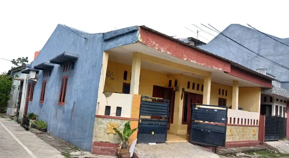 Rumah Hoek Di Villa Mutiara Gading 2  Tambun Bekasi Harga Bisa Nego