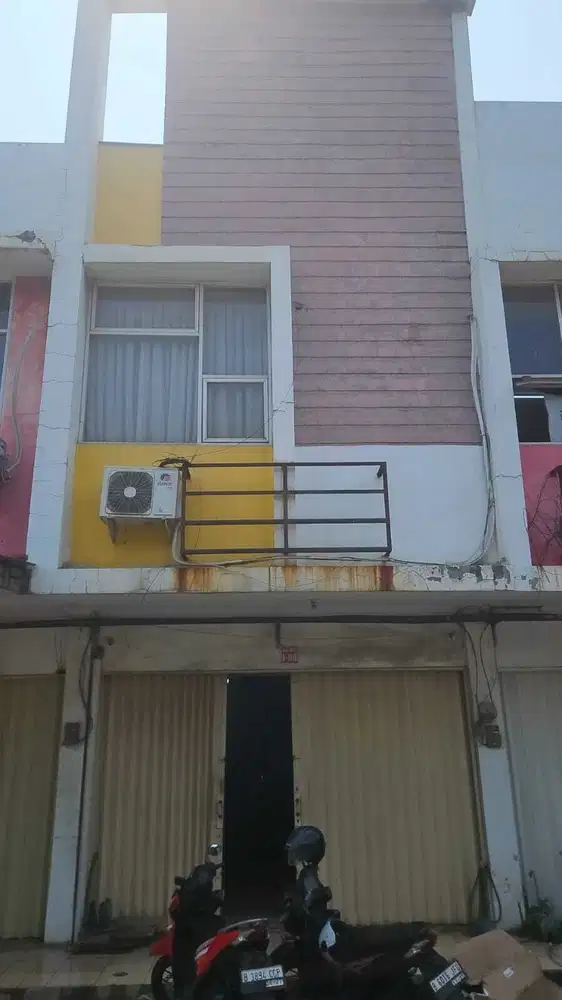 Dijual ruko 2 lantai dekat daan mogot / tol tanah tinggi