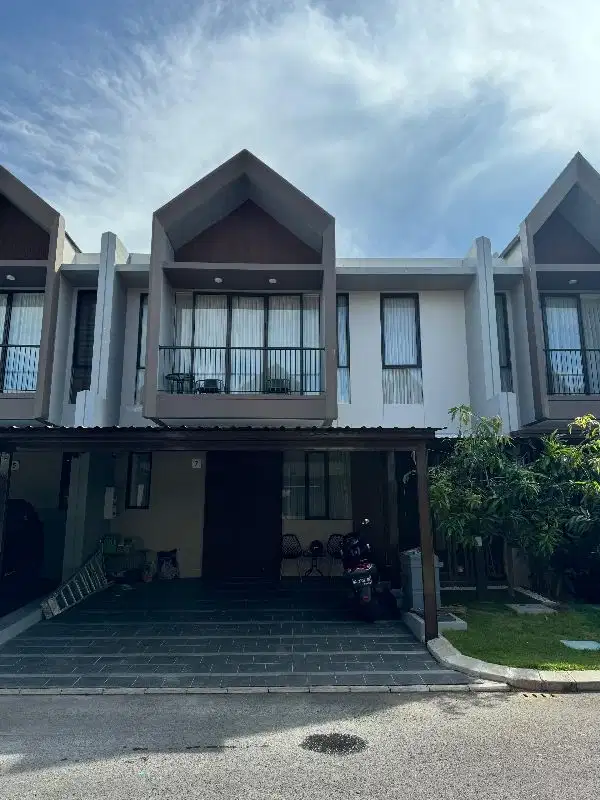 Dijual Rumah Blue Crystal di Summarecon Mutiara Makassar