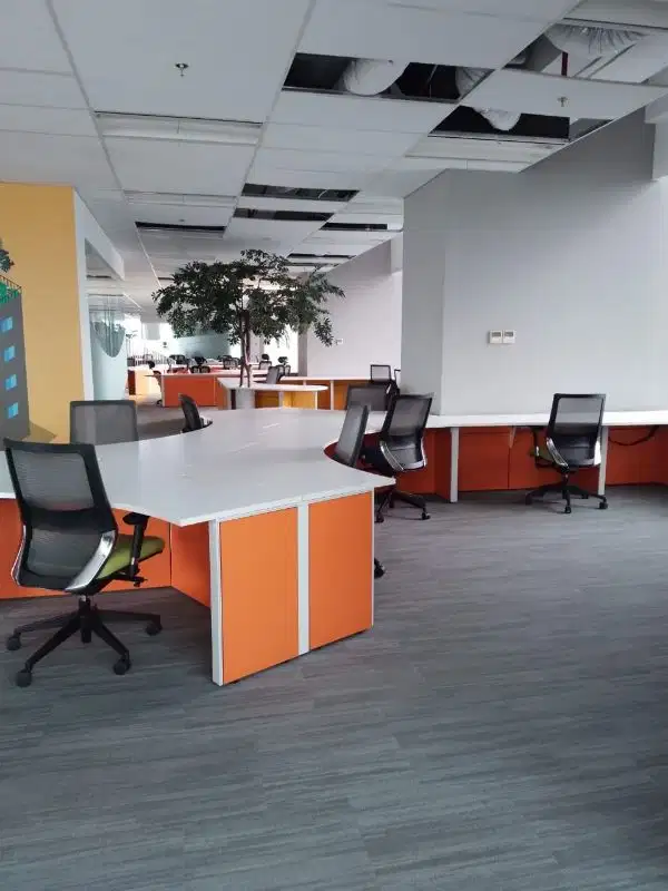 SEWA KANTOR DI JAKARTA SELATAN KUNIGAN 1500M2 FURNISH 210K NEGO