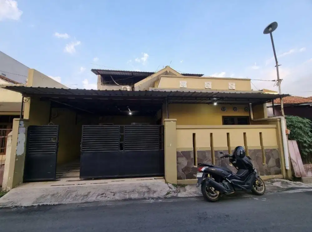 Rumah Bagus Strategis Dekat Jalan Raya adi Sucipto