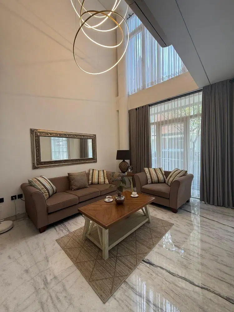 Rumah Siap Huni Bagus Di Area Pejaten Barat