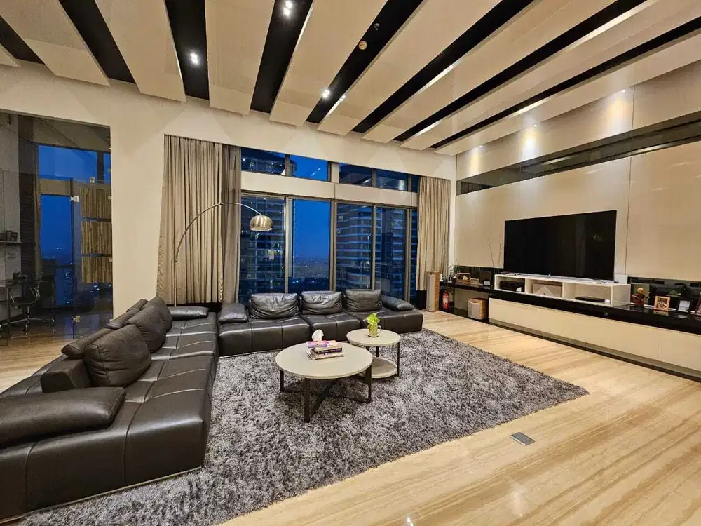 Dijual Cepat Penthouse Apartemen St Moritz Puri Indah di Jakarta Barat