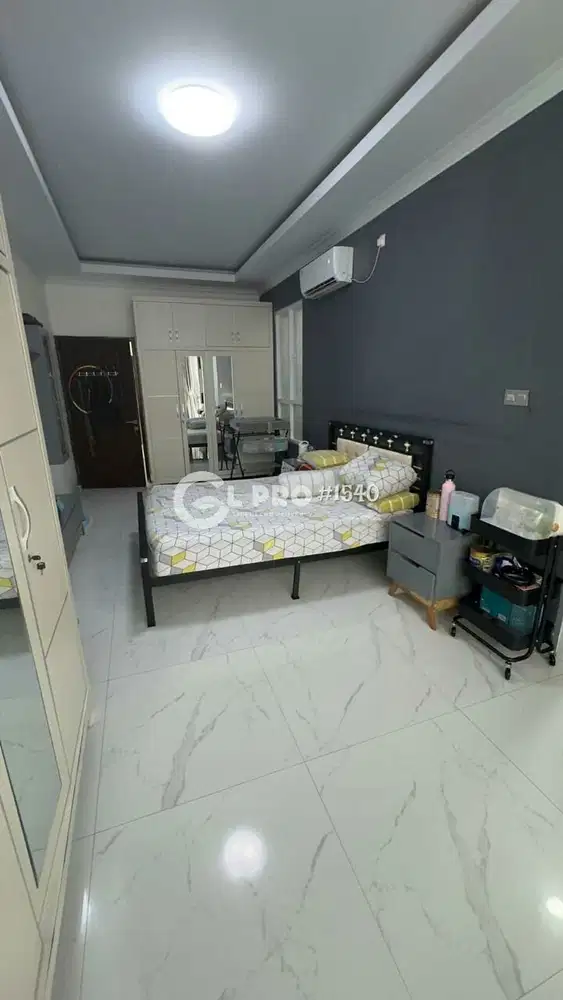 Dijual Rumah Tinggal + Kost Luas 215m2 Bangunan Baru 2021 Bisa KPR Ban