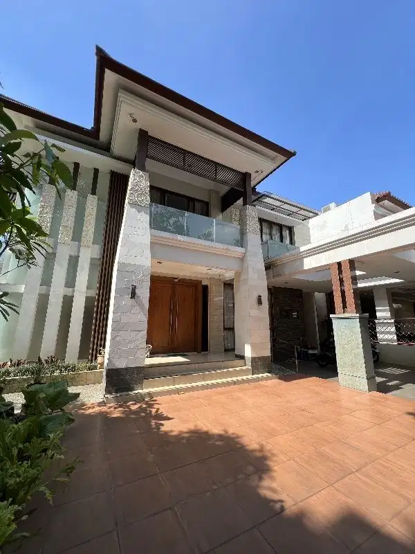 DALAM KOMPLEK ELITE DAN SIAP HUNI DI JAGAKARSA