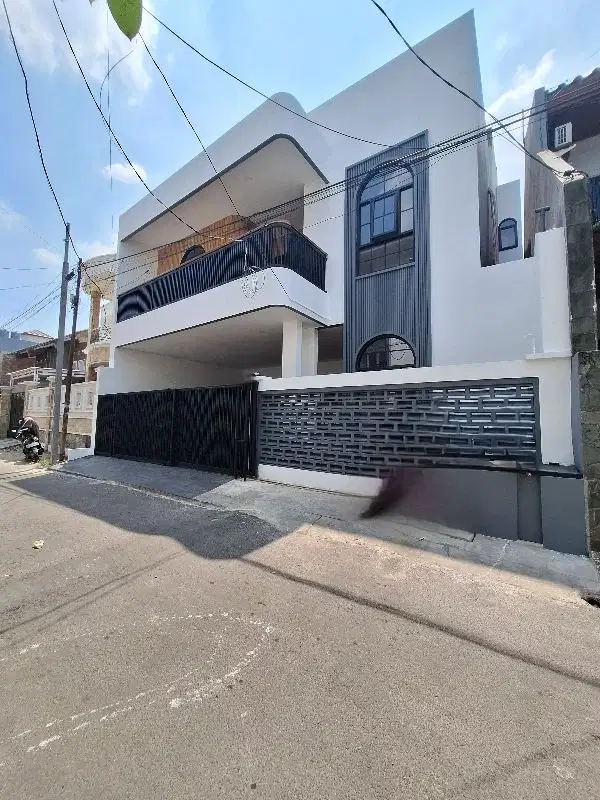 BRAND NEW HOUSE PRIME AREA AMPERA KEMANG