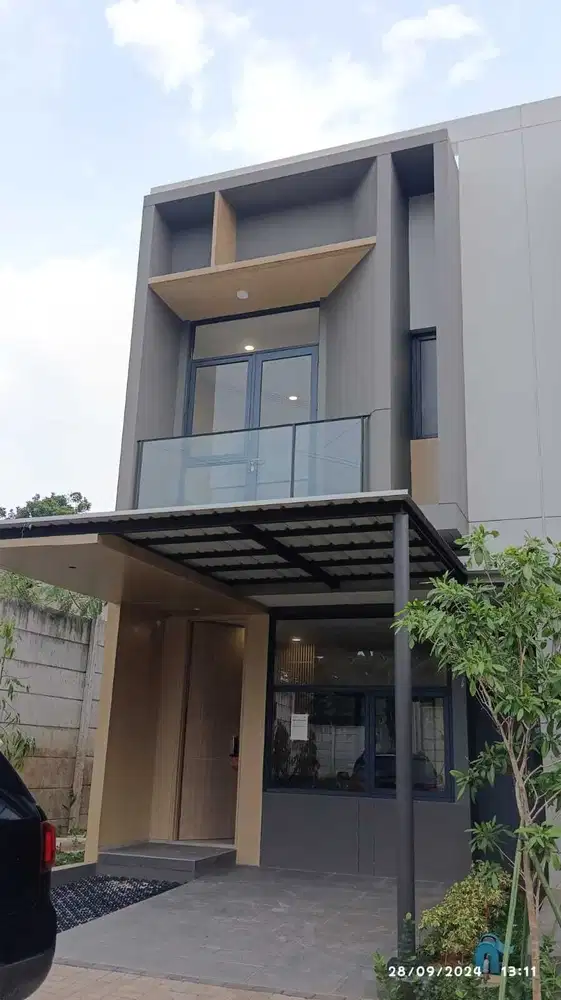 Dijual Rumah Full Furnished Brand New 2 lantai di Tanakayu BSD City