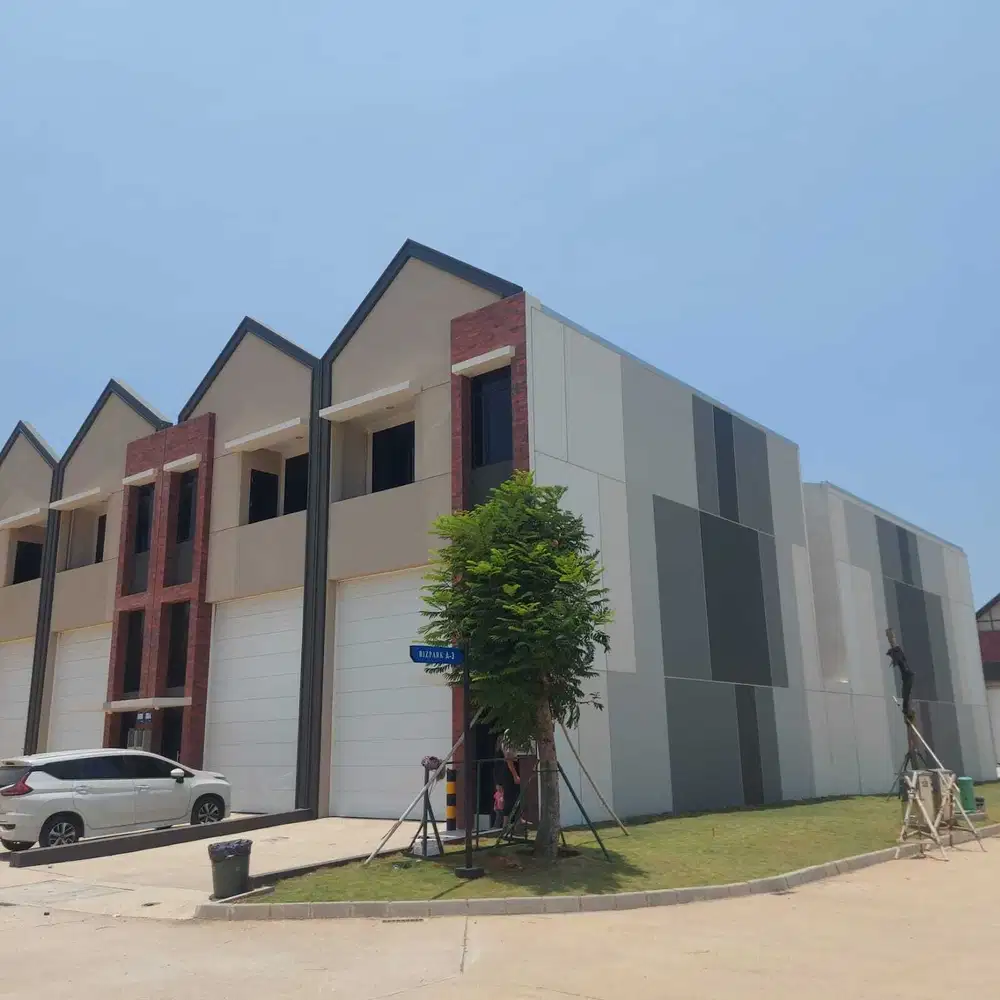 Disewakan gudang pik2 bizpark multiguna 9x20 hoek