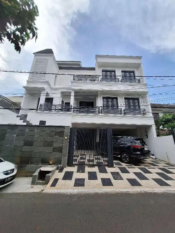 BRAND NEW HOUSE AMERICAN CLASSIC DI RADIO DALAM