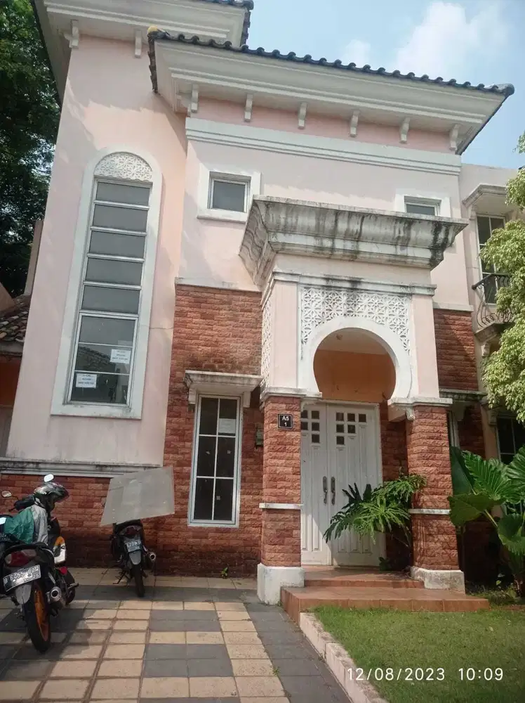 Dijual cepat rumah di cluster alicante Lokasi bagus rumah Lebar 10