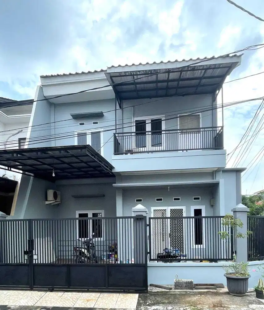 Dijual Rumah di Boulevard hijau Harapan Indah