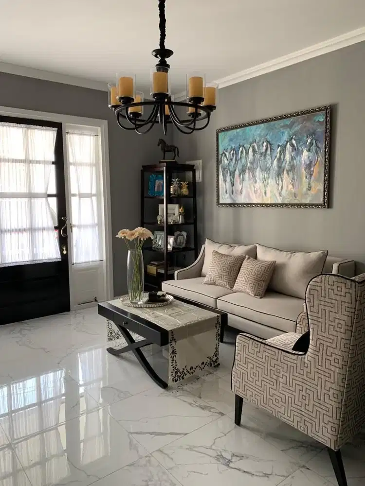 Rumah Muara Karang desain American classic furnished bagus mewah