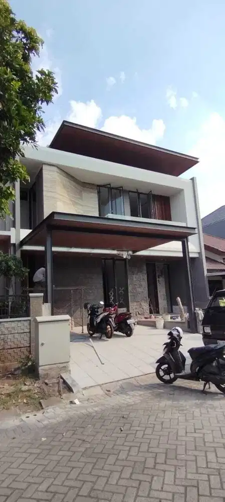 Jual rumah CITRALAND CLUSTER WOODLAND SBY BARAT DKT GWALK