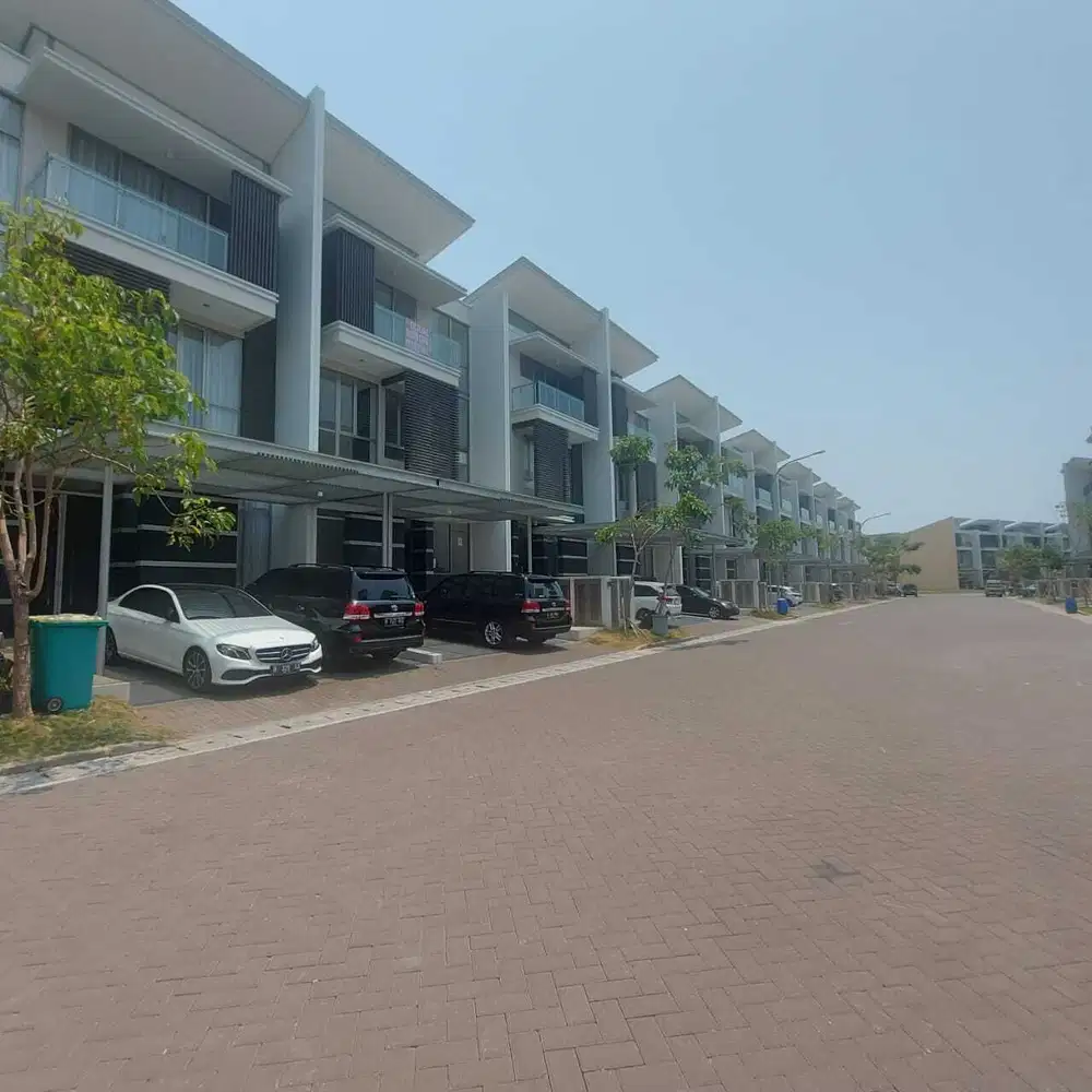 DIJUAL rumah mozart signature 3 lantai 8x25 pik golf island