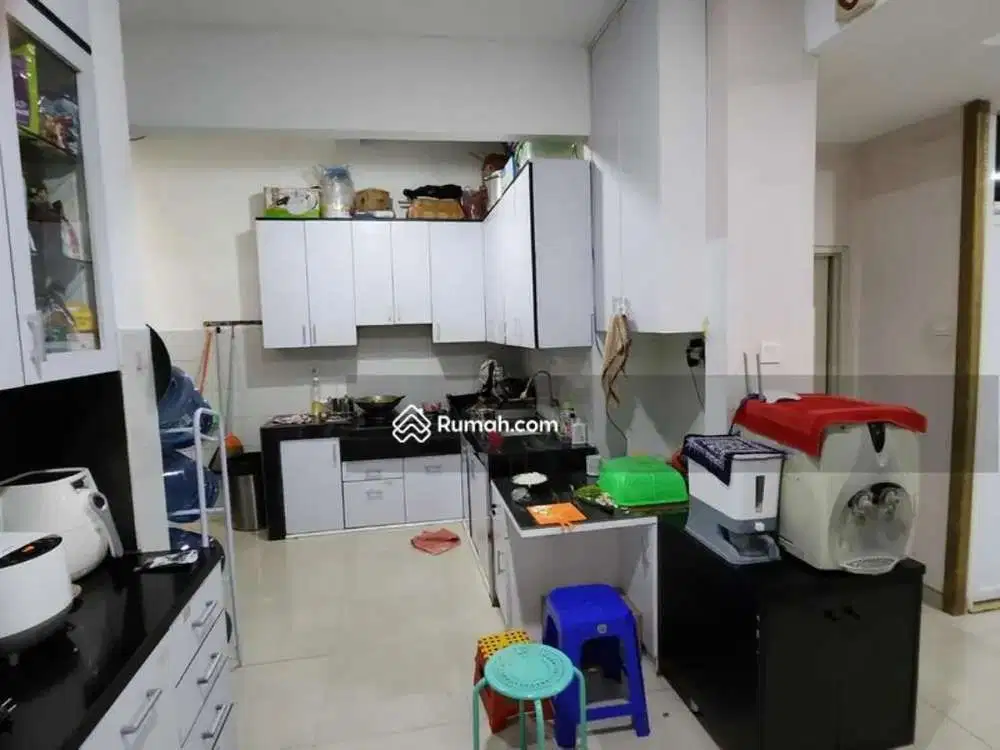 Dijual Rumah di taman palem lestari