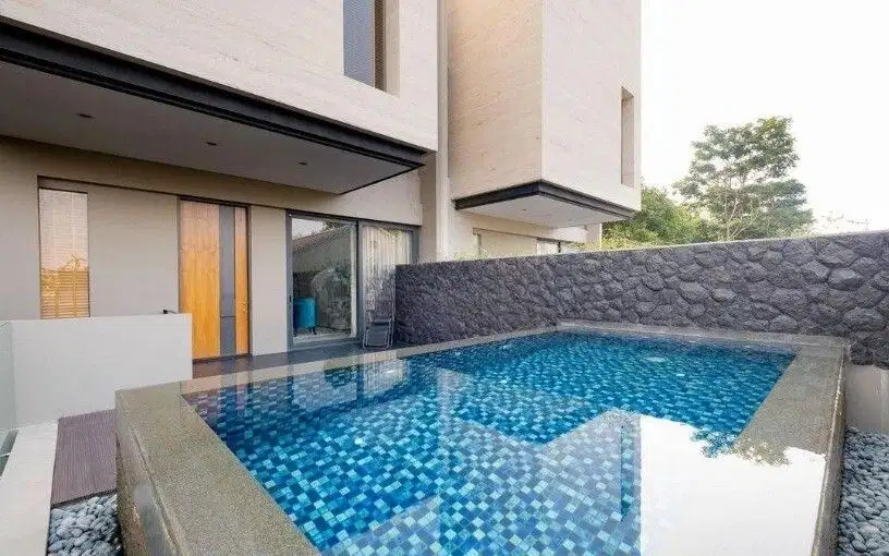 RUMAH DIJUAL DI CIPETE JAKSEL SIAP HUNI ADA POOL DAN LIFT