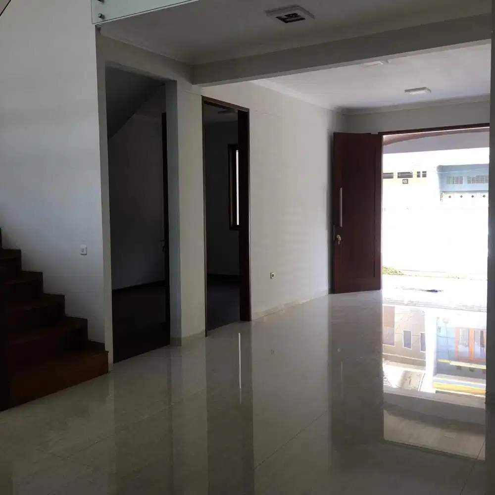 Rumah Lux  Komplek Mekar Wangi