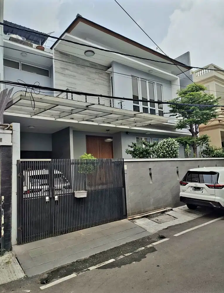 Rumah Di Cempaka Putih Tengah,Jakarta Pusat
