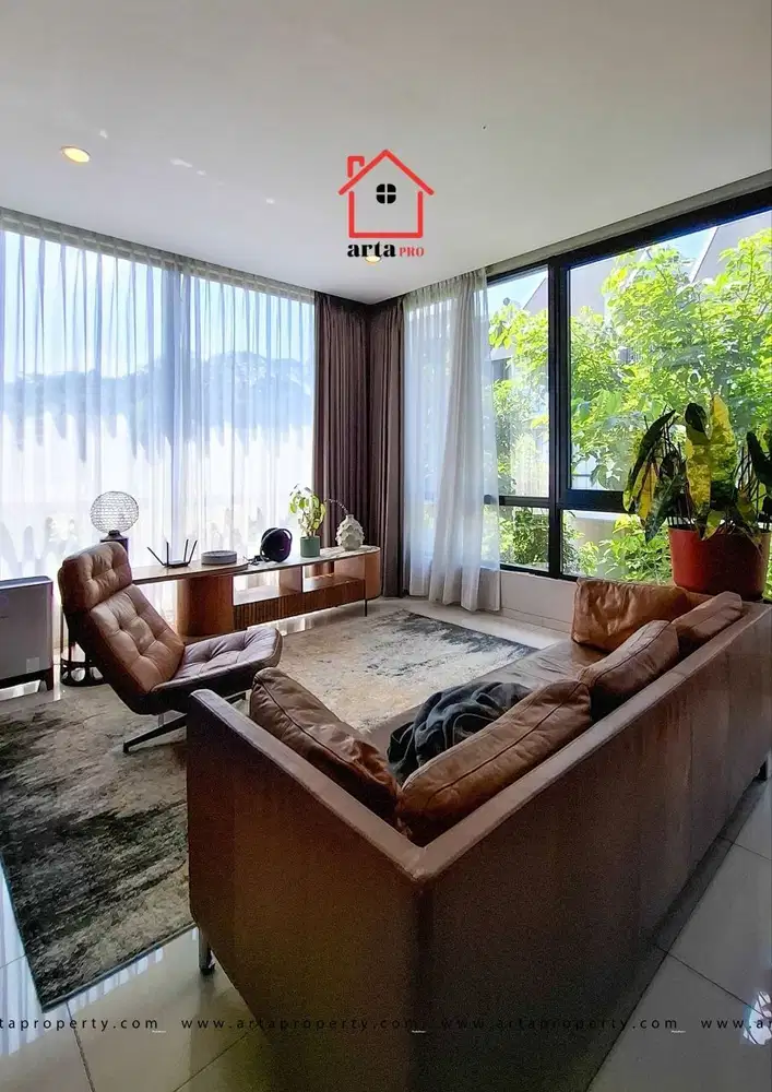 Rumah Bagus Siap Huni Dalam Komplek Di Lebak Bulus