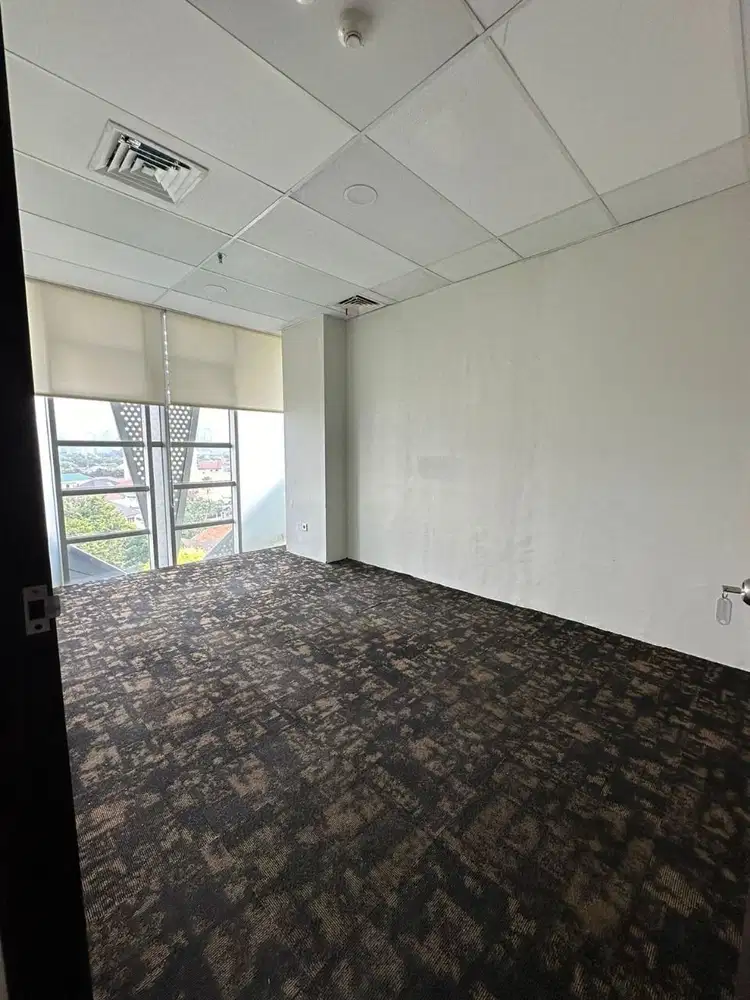 SEWA KANTOR DI JAKARTA PUSAT MENTENG  333M2 FITTED 170K NEGO