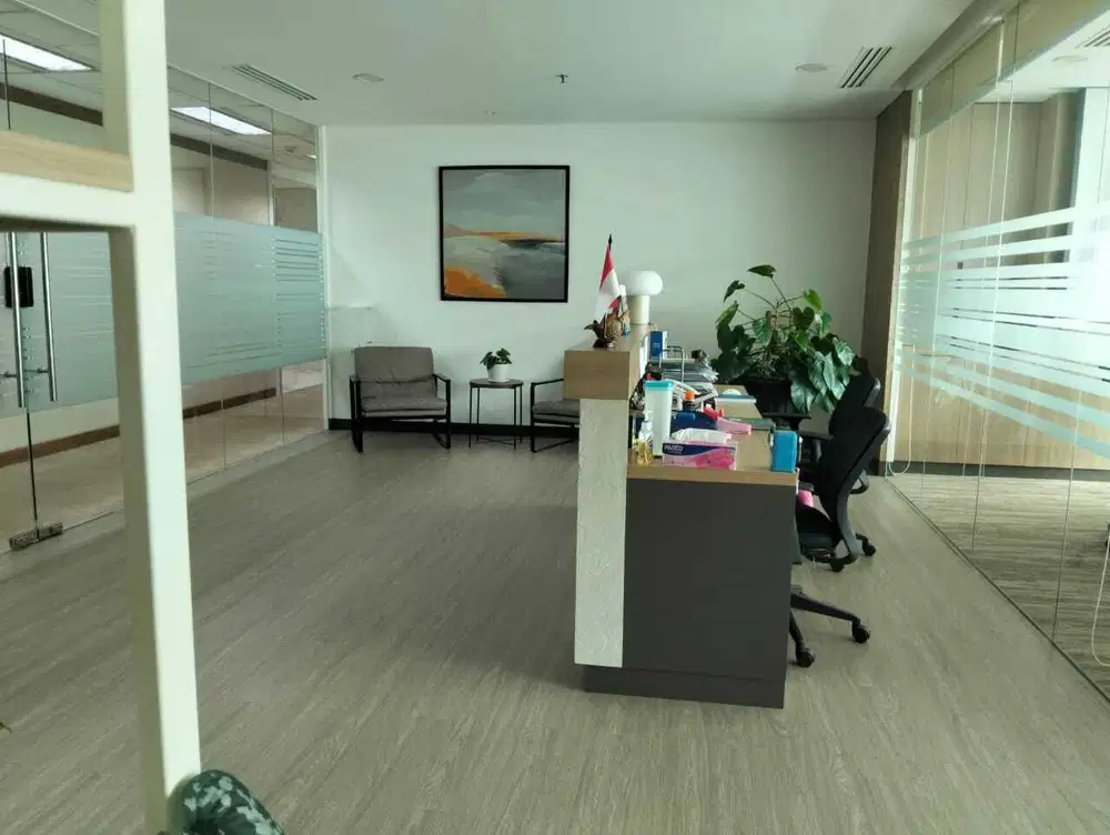 SEWA KANTOR DI JAKARTA SELATAN KUNINGAN 291M2 FITTED 200K NEGO