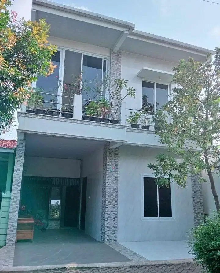 Dijual Rumah Cantik Serua Indah Ciputat Dekat Stasiun Kereta Sudimara