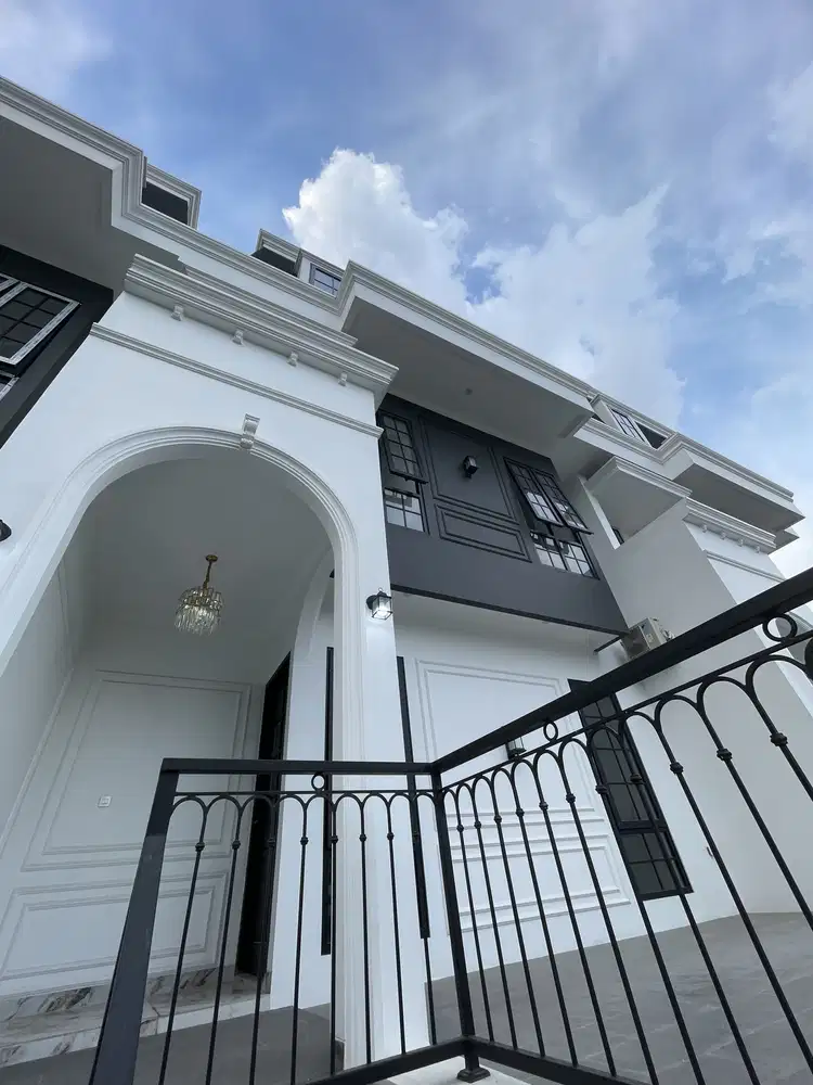 DIJUAL CEPAT TERMURAH RUMAH MEWAH STRATEGIS DI PEJATEN JAKARTA SELATAN