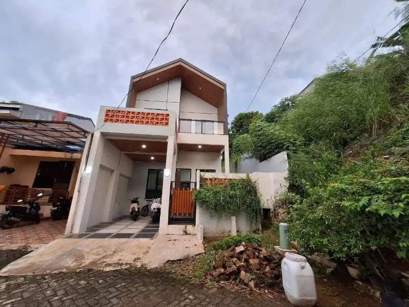 Rumah 2 Lantai Di Pamulang deket Kantor Walikota TangSel