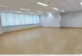 SEWA KANTOR DI JAKARTA SELATAN GATOT SUBROTO 90M2 BARE 170K NEGO