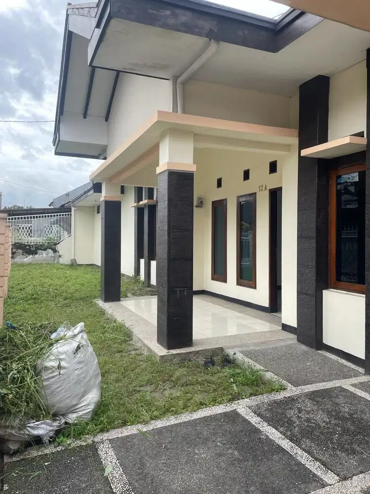 Dijual Rumah terawat lokasi strategis di Kopo Permai