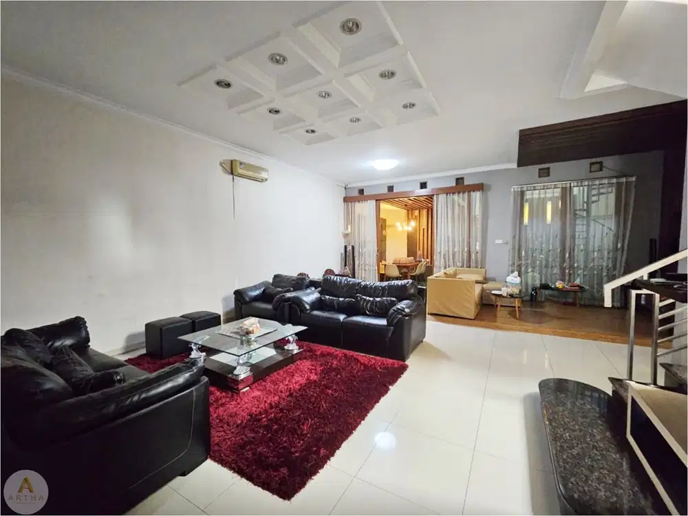 Rumah Mewah Siap Huni 2 Lantai di Buah Batu Regency Bandung