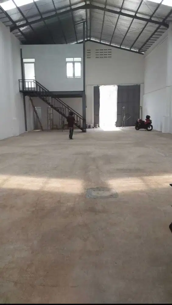 Dijual MURAH BANGET Gudang bagus siap pakai di Sadang, Bandung