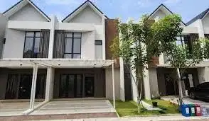 rumah pik2 tahap 2 denver 8x12,5 dua lantai,brand new