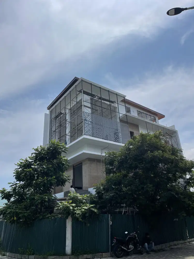 rumah brand new golf island 12,5x20 hook,marmer,4 lantai,minimalis