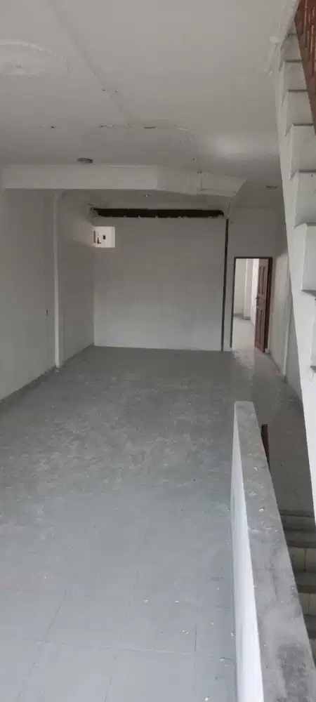 Ruko 3,5 Lantai Inti Kota Jl. Sikambing Skip