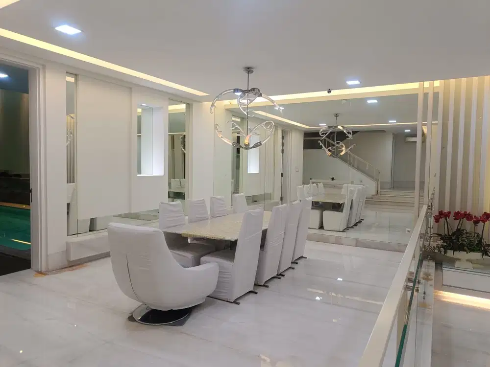 RUMAH PIK1 GARDEN HOUSE 15X30 BANGUNAN KONTAKRTOR,2 LANTAI,VIEW DANAU,