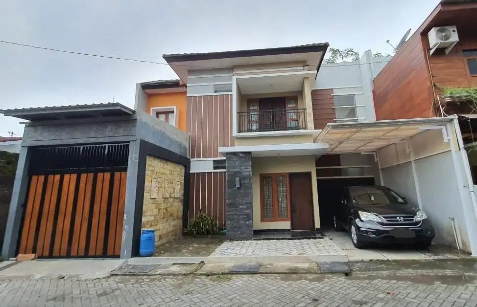 Kontrakan Rumah Cantik 2lt Include Strategis Semi Furinshed