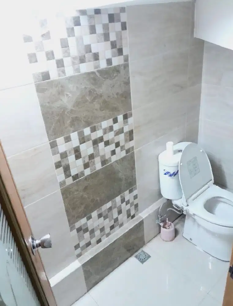 Rumah MURAH Bagus siap huni 2 lantai SHM di Taman Mekar Utama