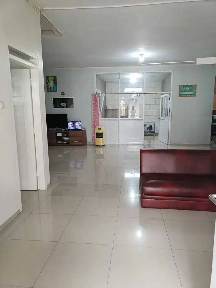 Dijual Rumah Lokasi Singgasana Pradana