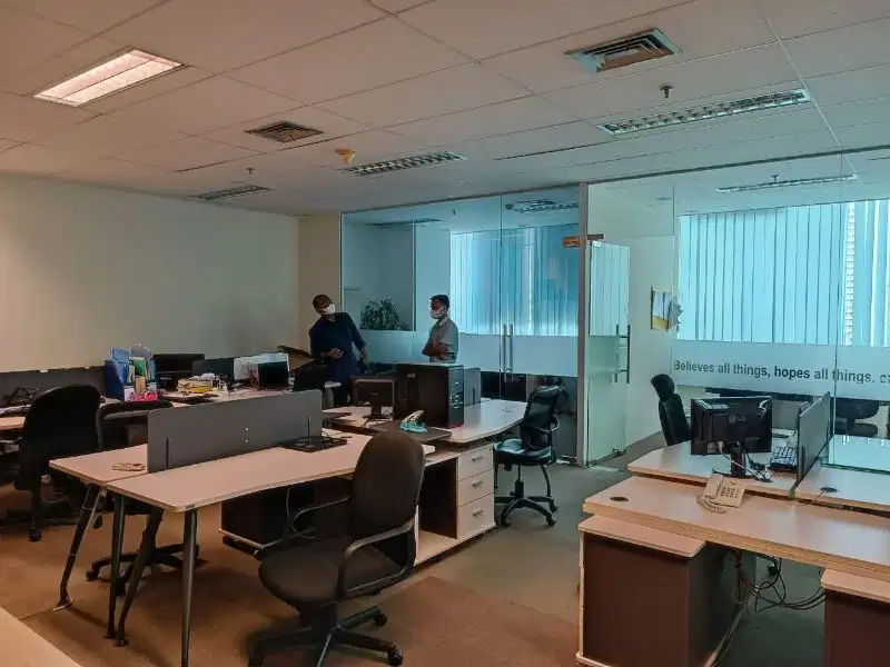 SEWA KANTOR DI JAKARTA SELATAN KUNINGAN 228M2 FURNIASH 150K Nego