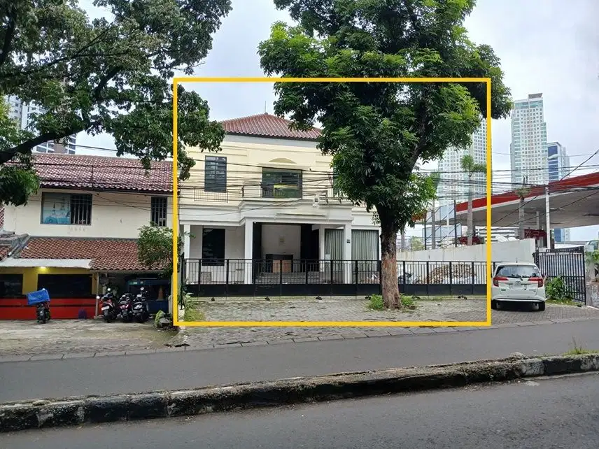Sewa Standalone Building, Luas 700m2 di  Gandaria, Kebayoran Baru