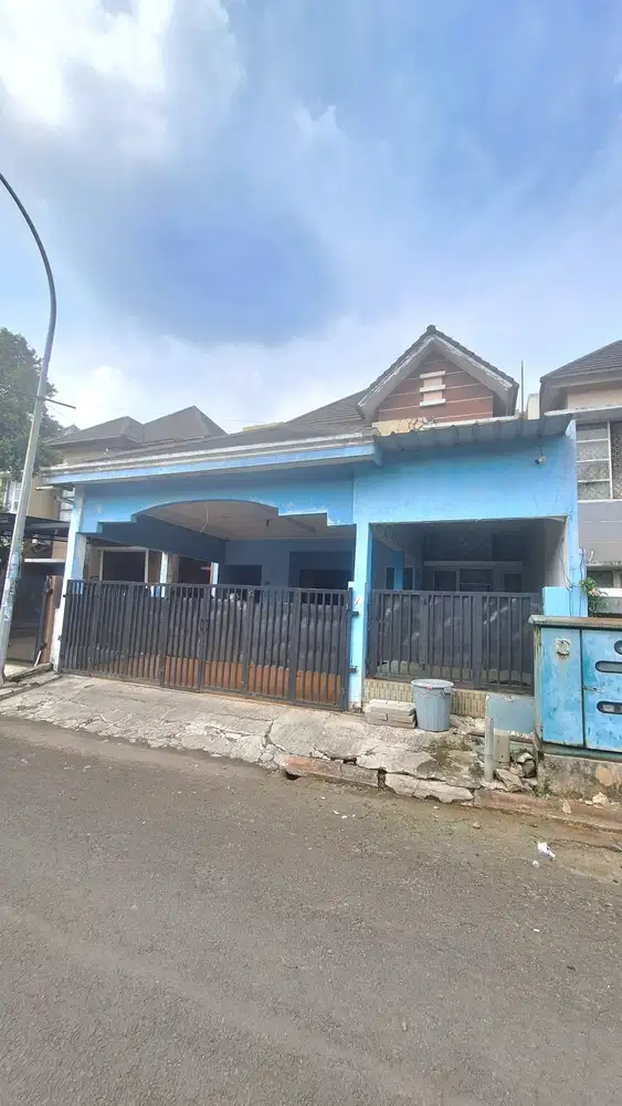 Dijual Rumah 2 Lantai Di Serpong Park Tangerang Selatan