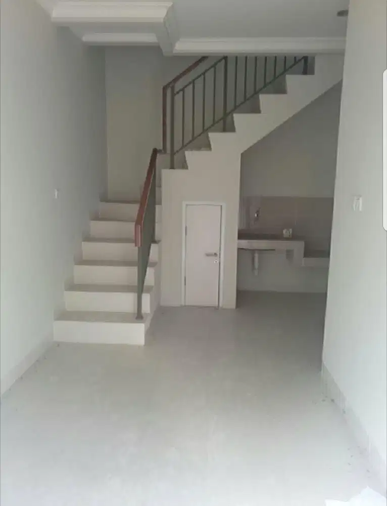 DIJUAL RUMAH BAGUS MINIMALIS DI ARCADIA VILLAGE BELAKANG MALL SMS