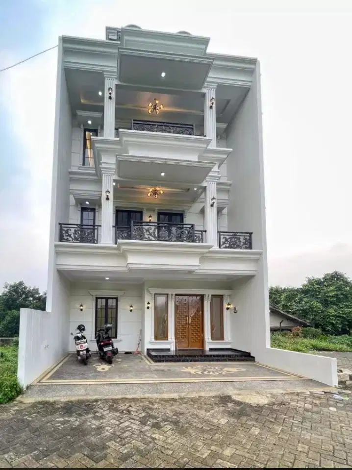 Rumah cantik 3 lantai dijakarta selatan