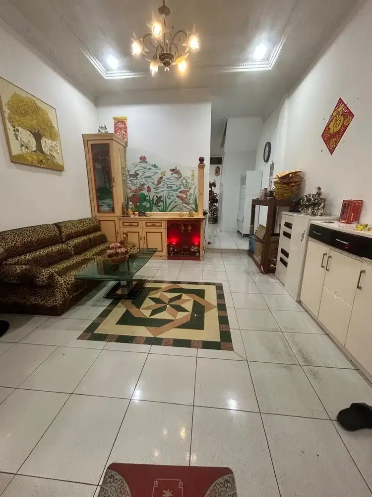 Dijual rumah di komplek surya berlian ( katamso )