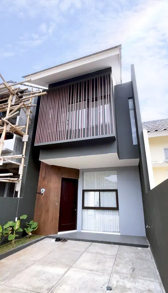 DIJATIASIH RUMAH SUPER LUAS DEKET TOL 800 JUTAAN