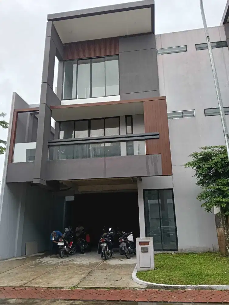 Jual Rumah Komplek Givency Dior