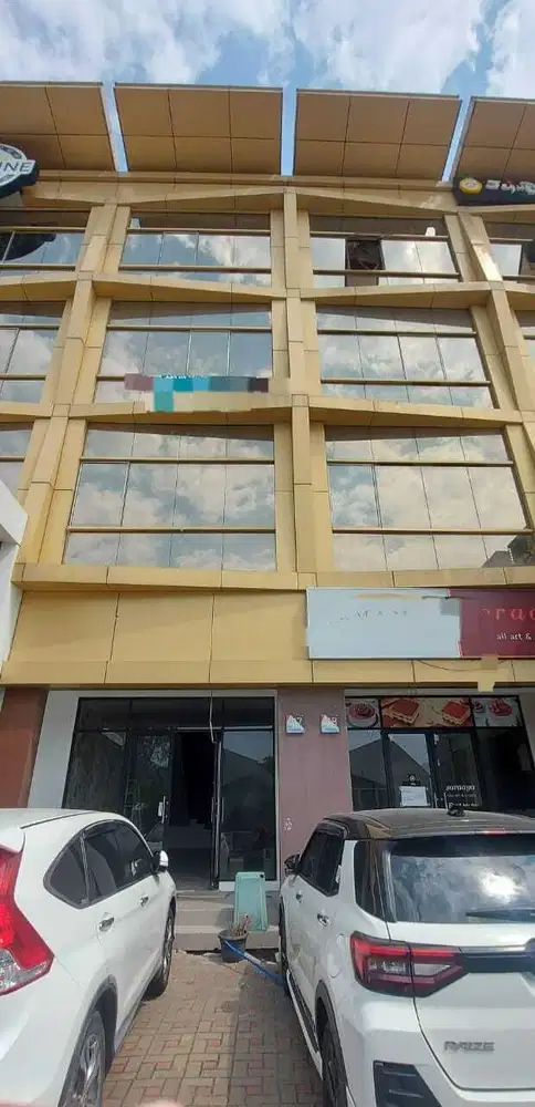 Dijual ruko golf island pik 4 lantai 4.5x15 hadap jalan raya